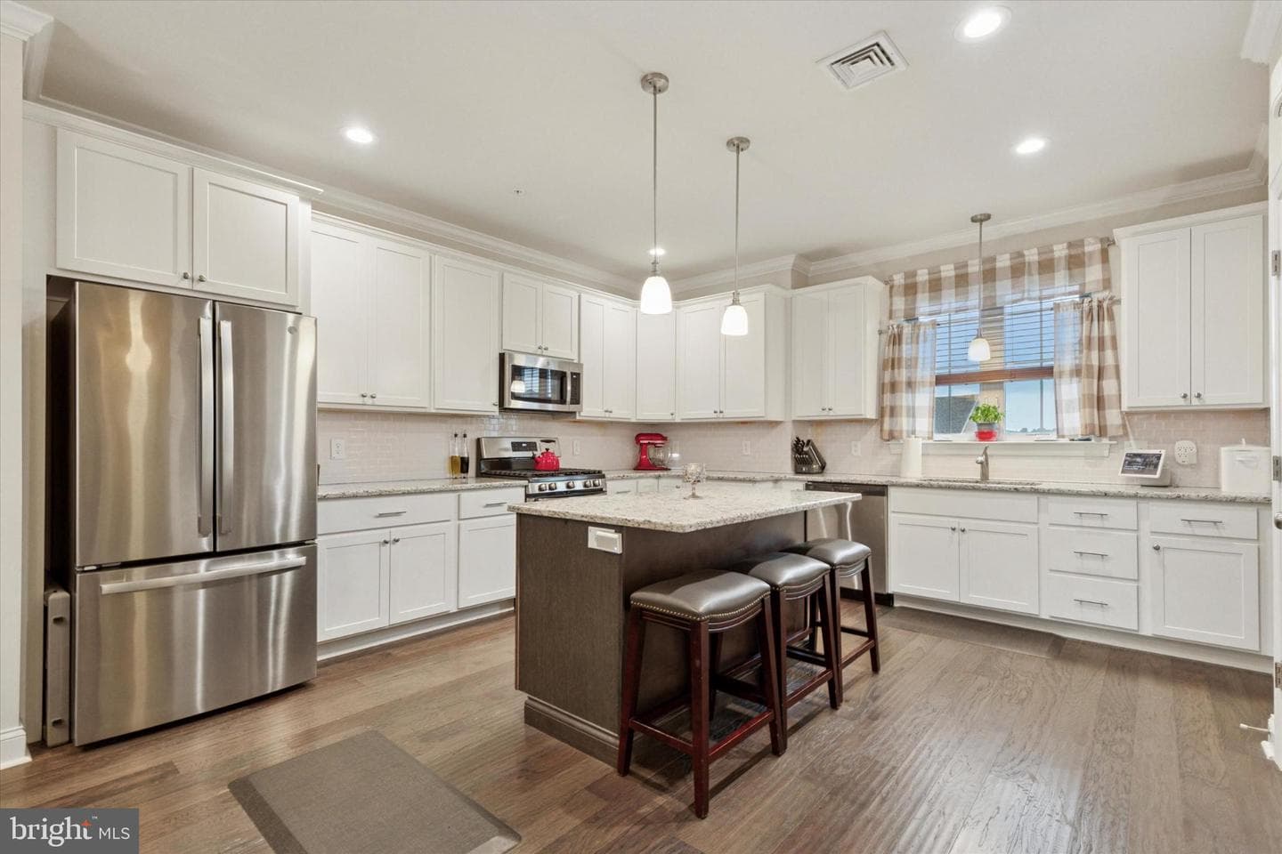 504 Holstein Street photo 3