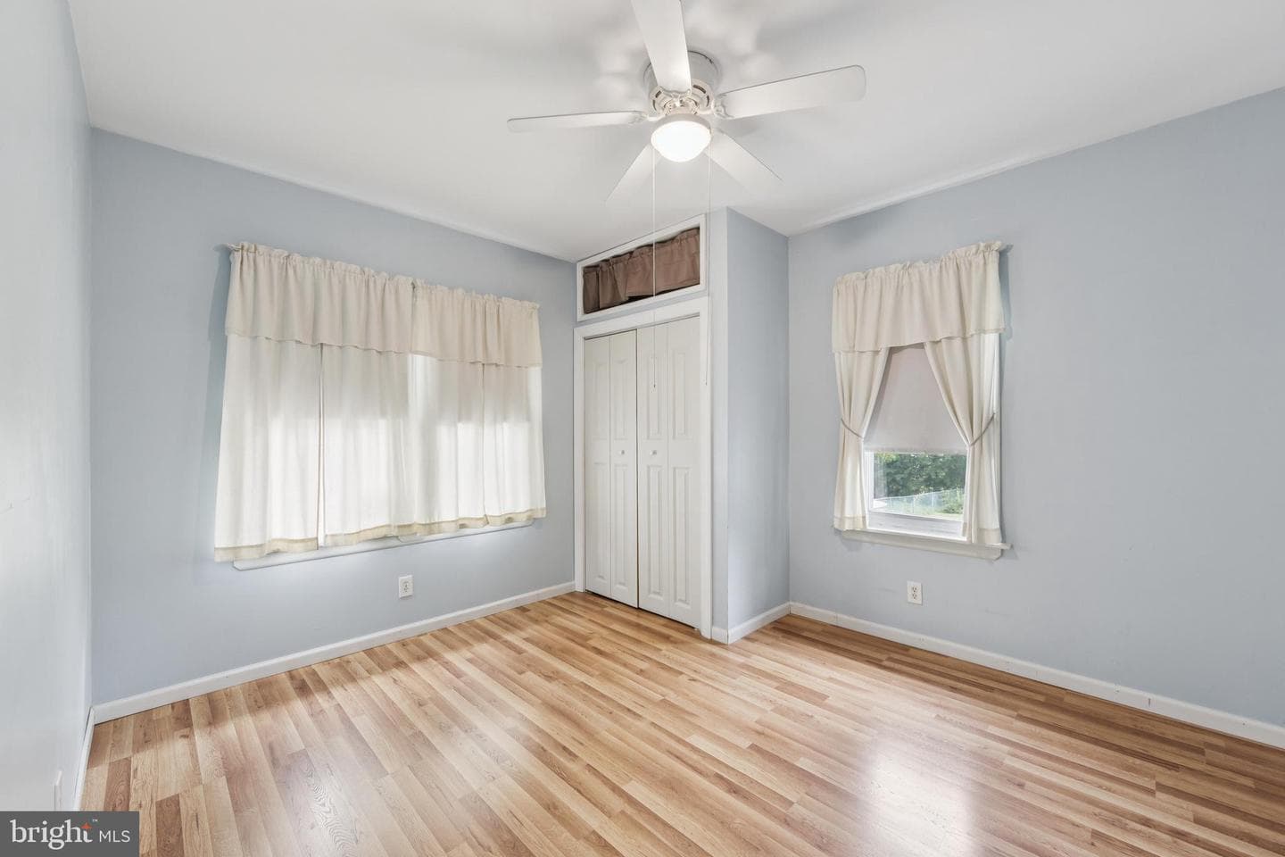 2463 Brookdale Avenue photo 11