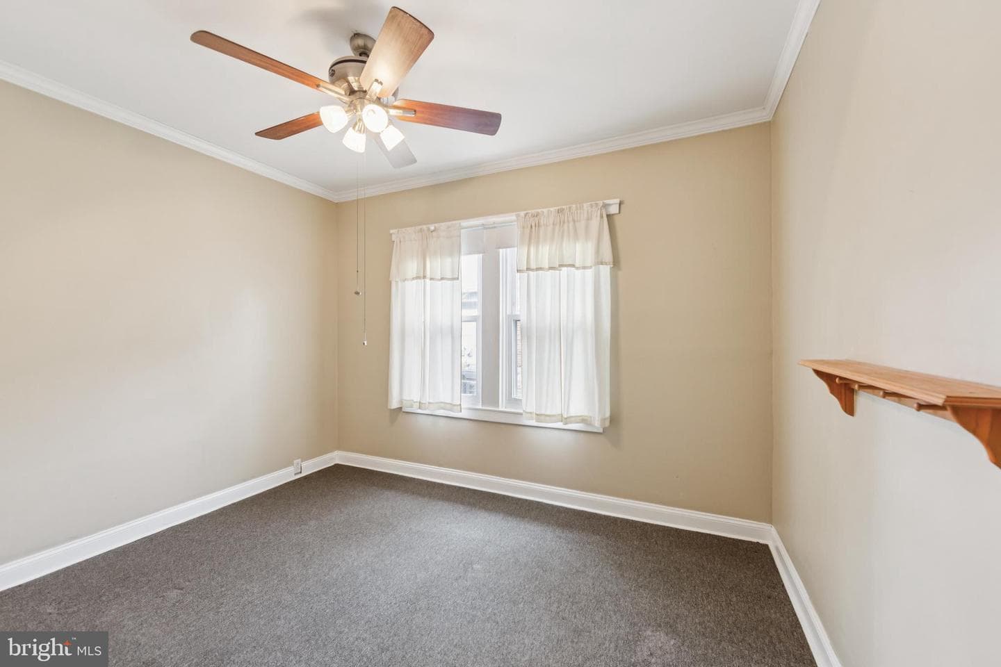 2463 Brookdale Avenue photo 12