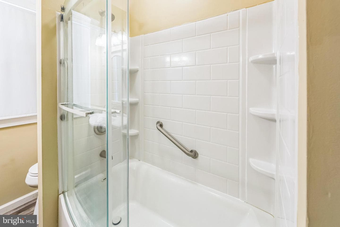 2463 Brookdale Avenue photo 14
