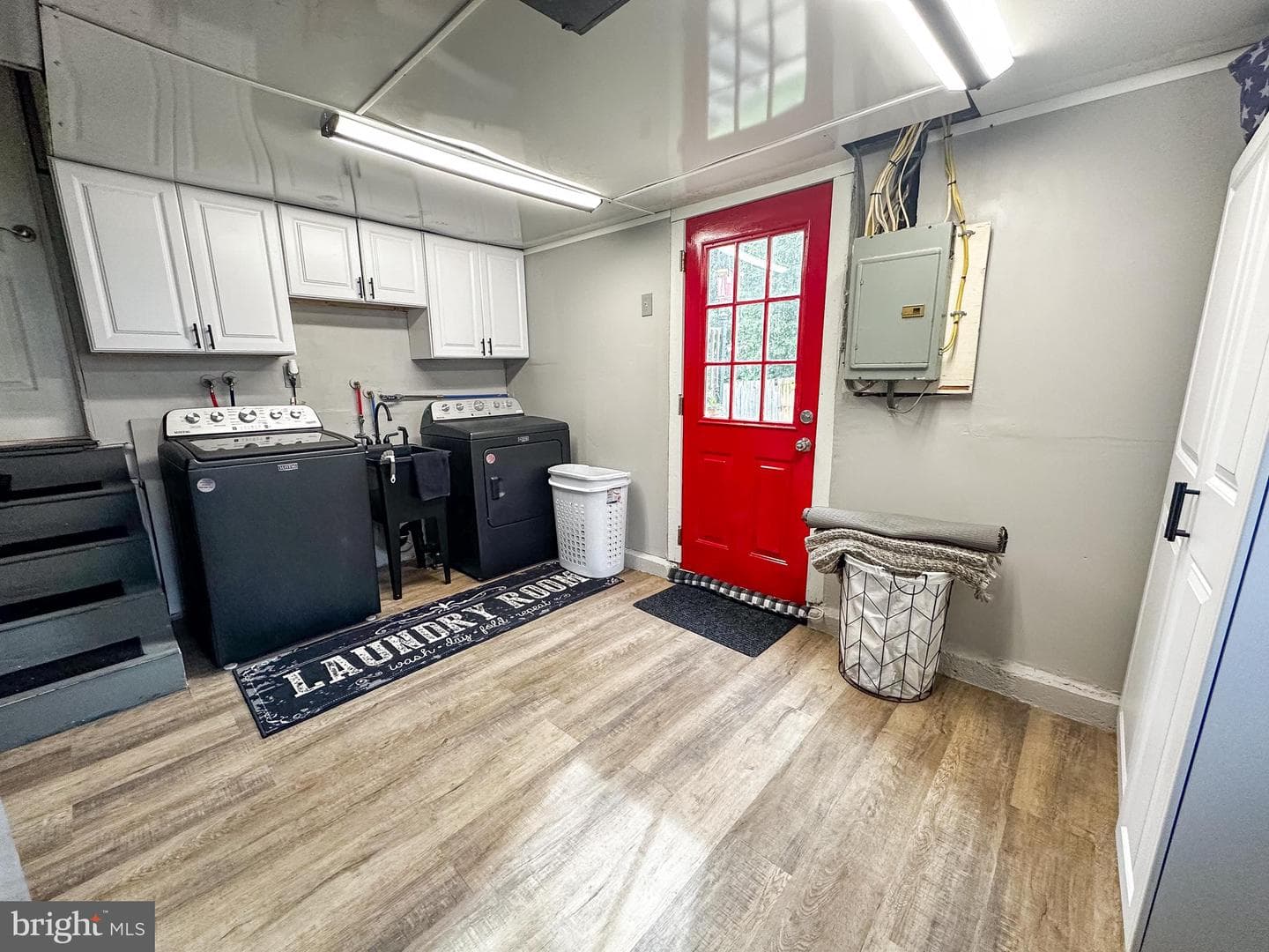 2591 Rosewood Avenue photo 30