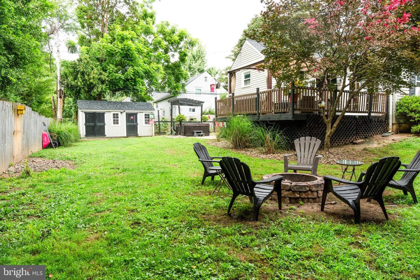2591 Rosewood Avenue photo 48