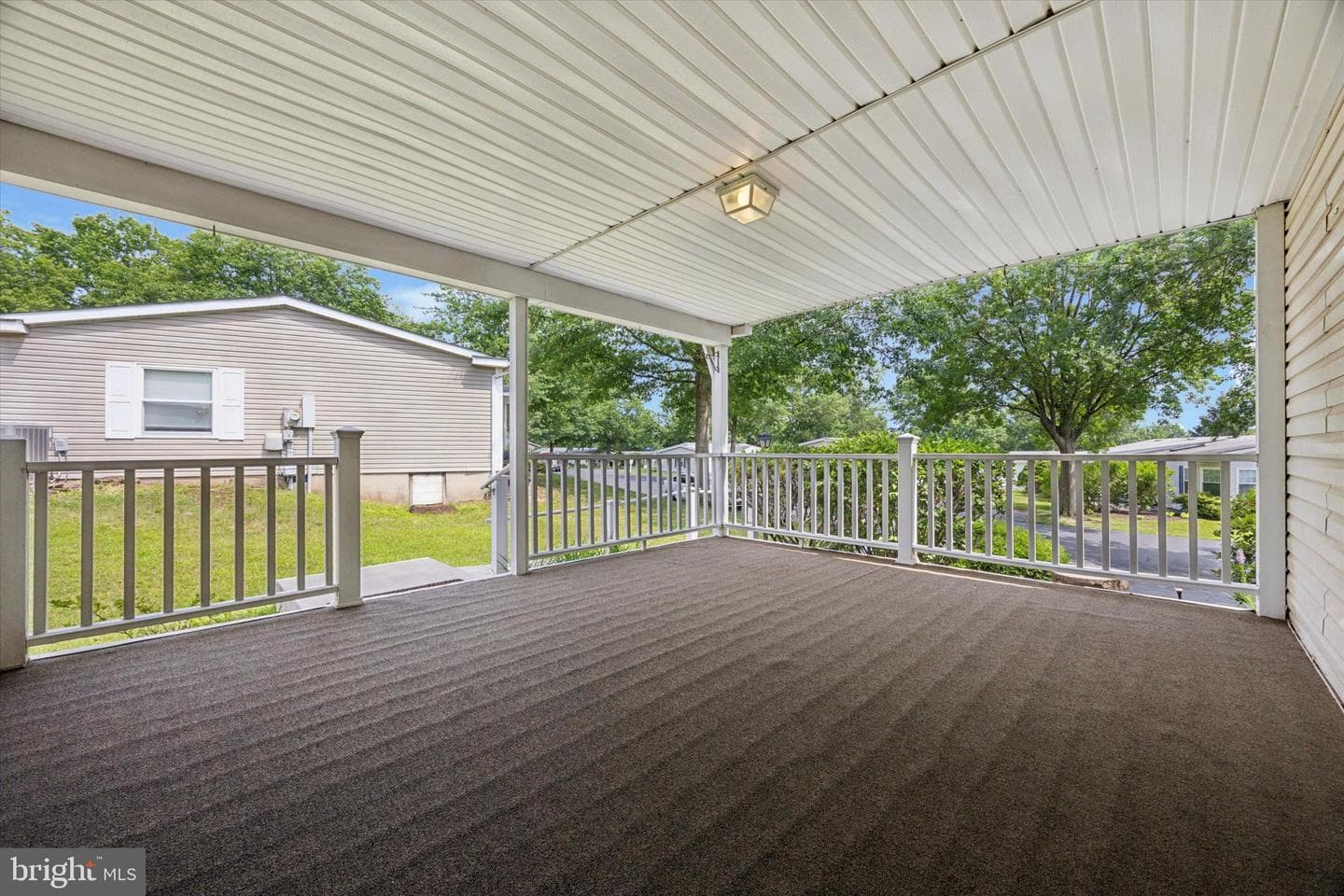 139 Deerfield Drive photo 2