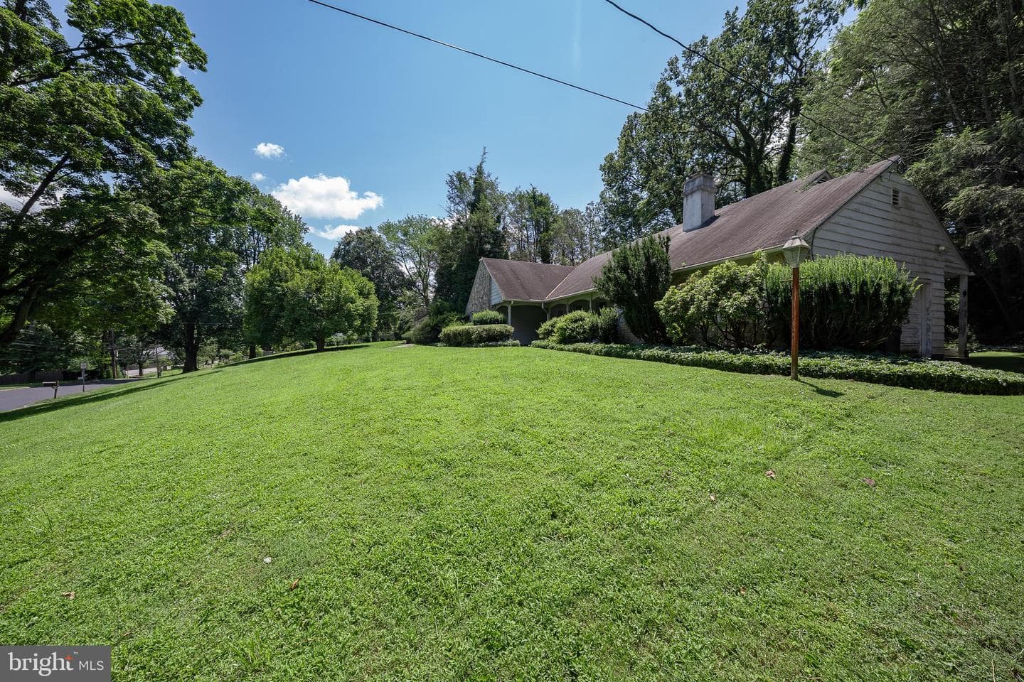 2227 N Stone Ridge Lane photo 2