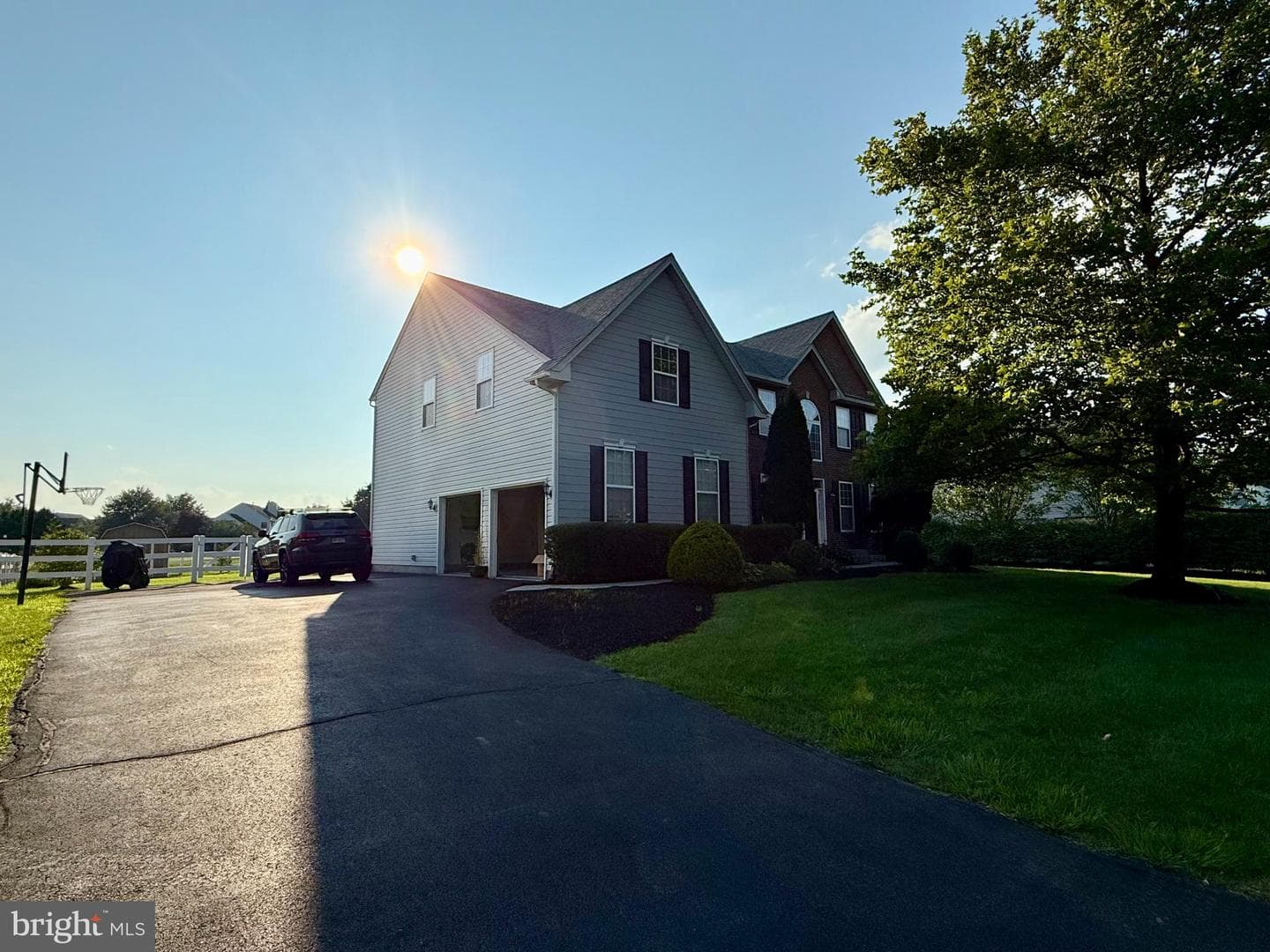 138 Bradford Drive photo 4