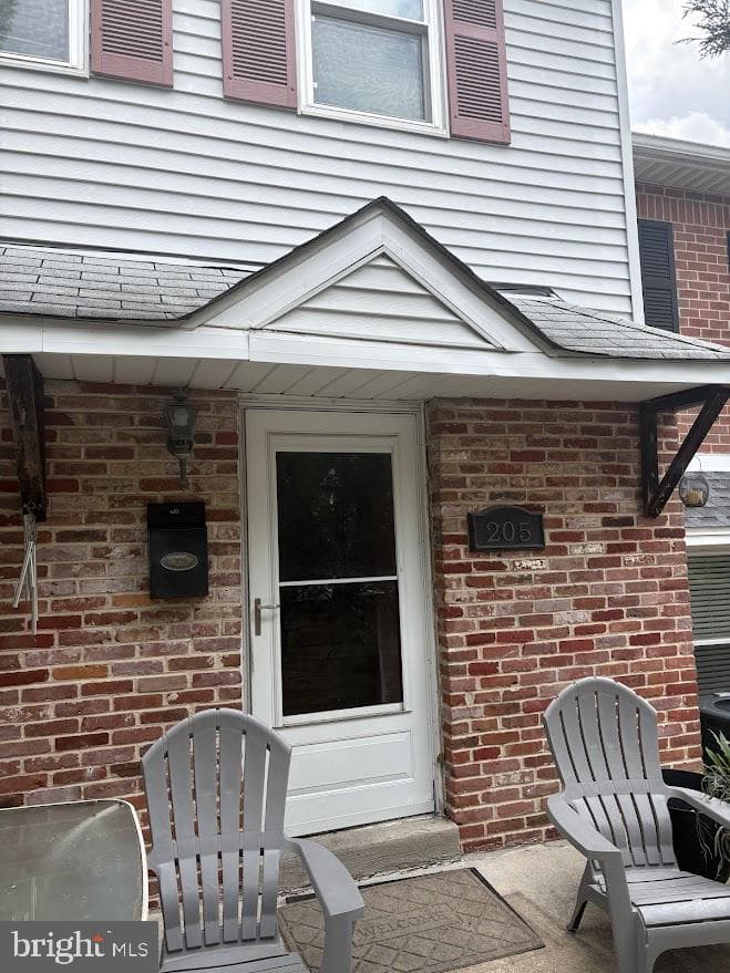 205 Whitpain Hills photo 2