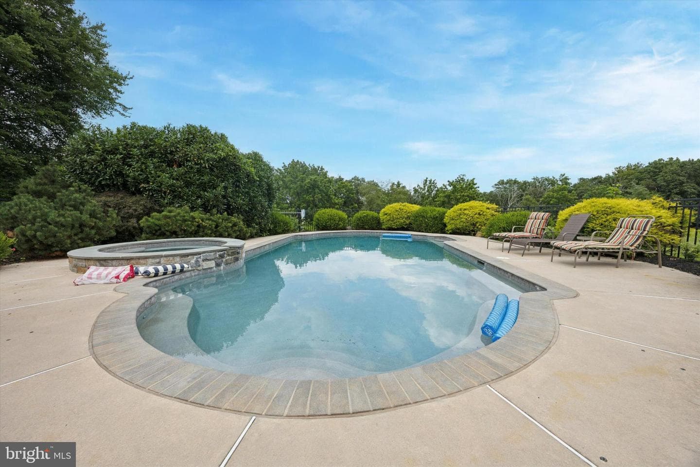 137 Bridle View Way photo 33