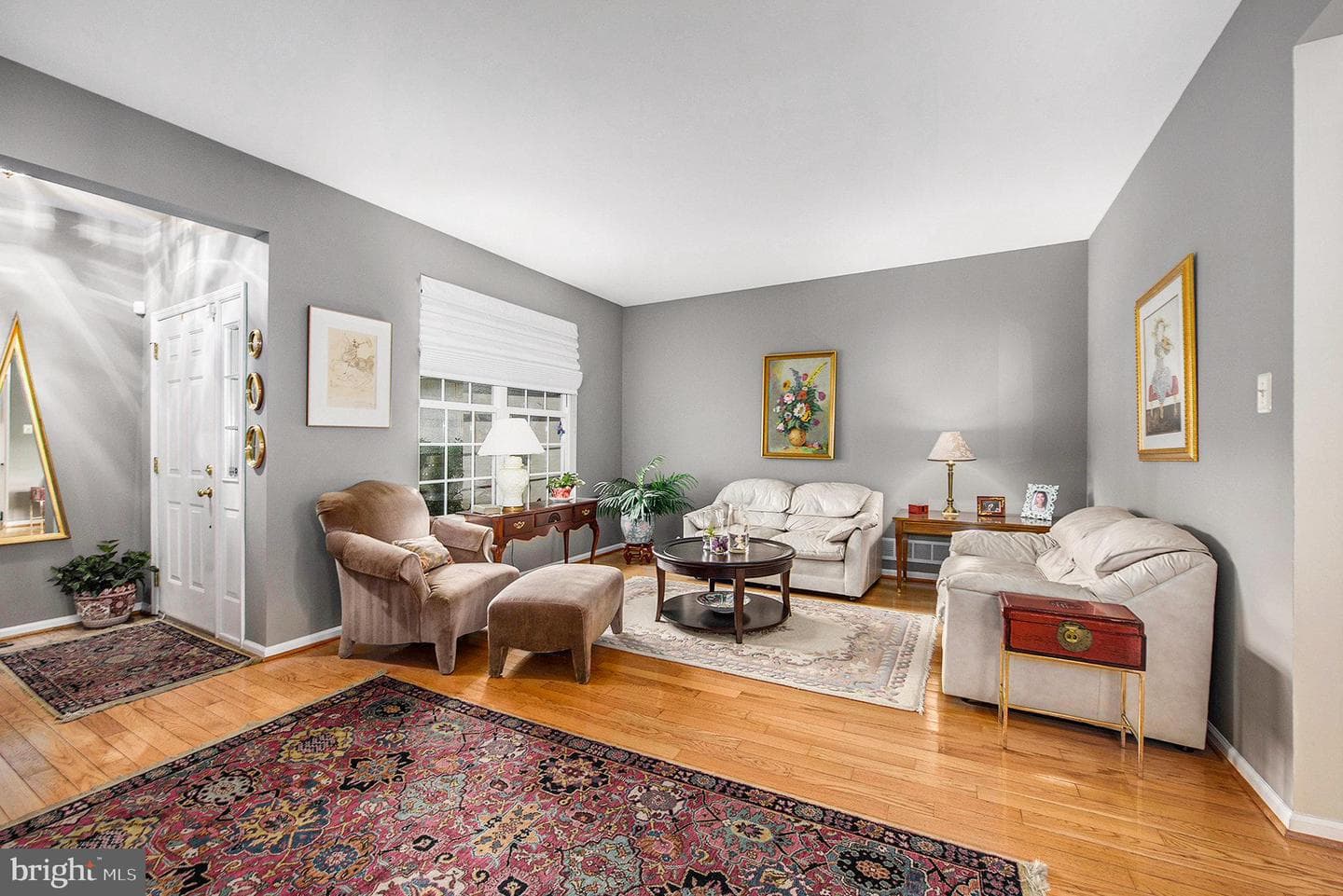 381 Dewsbury Place photo 4