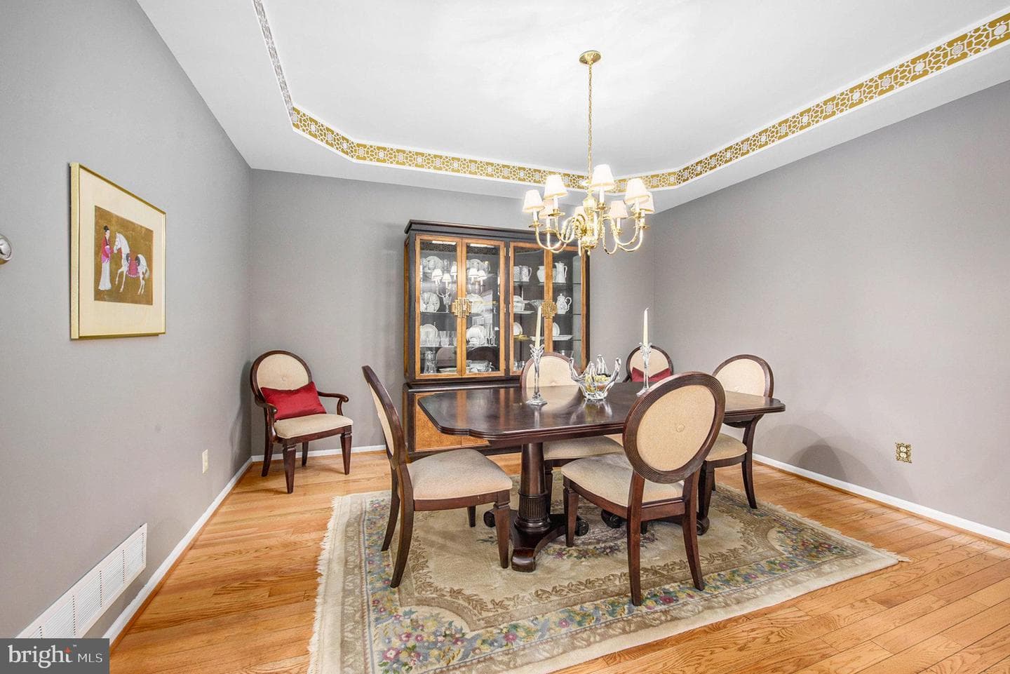 381 Dewsbury Place photo 6