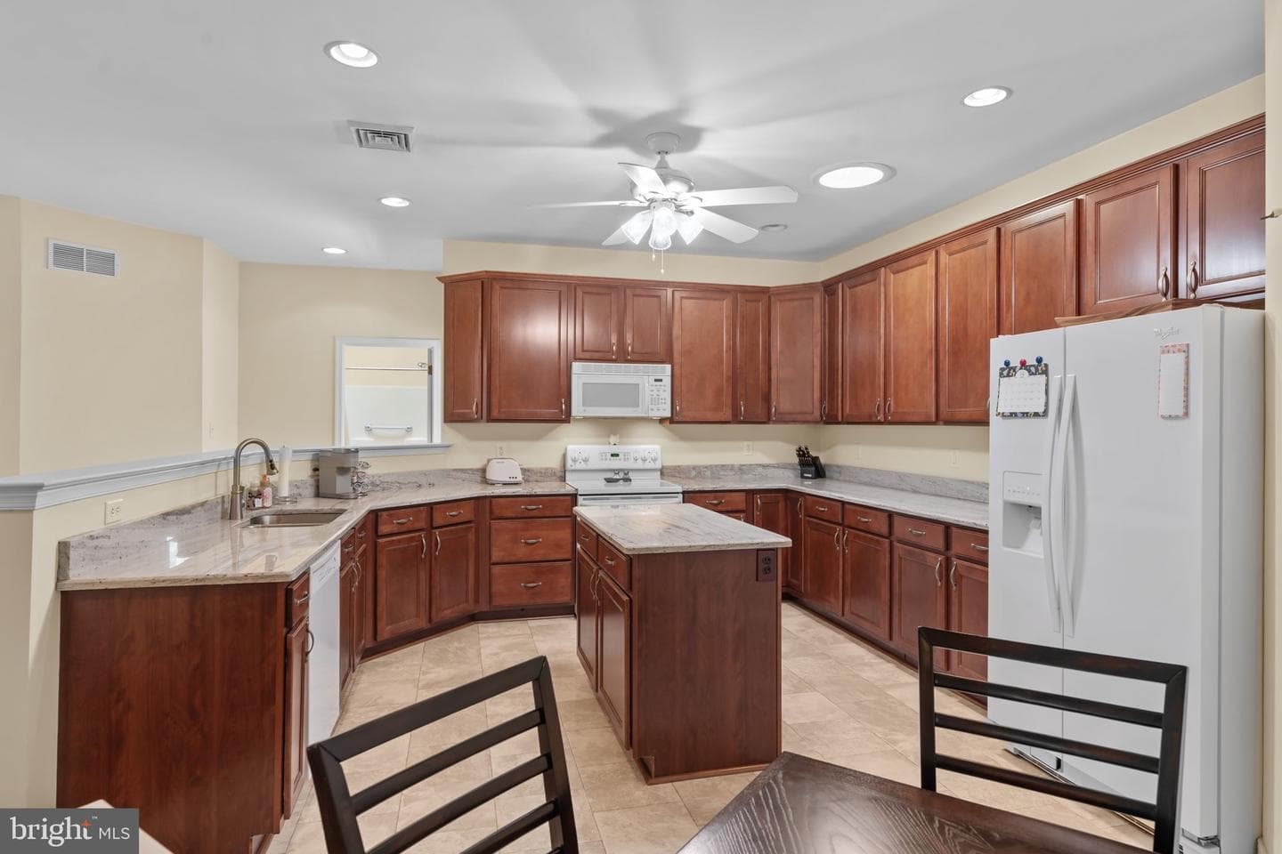 1063 Bordeaux Lane photo 11
