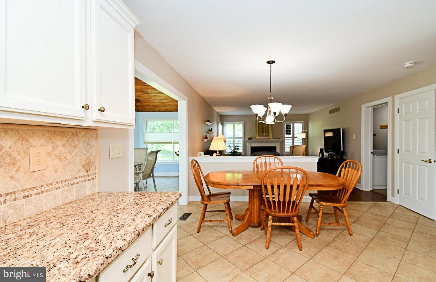 19 Firethorn Drive photo 13