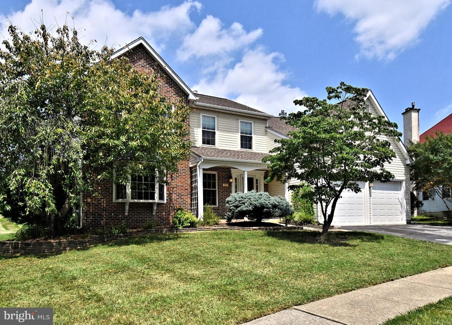 19 Firethorn Drive photo 2