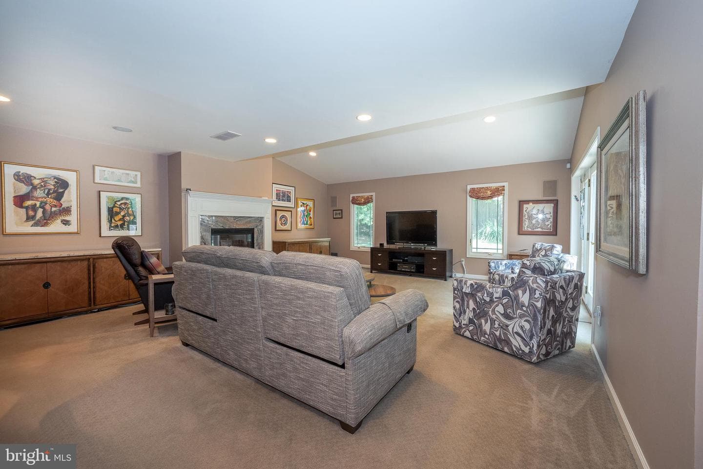 541 Cedar Drive photo 9