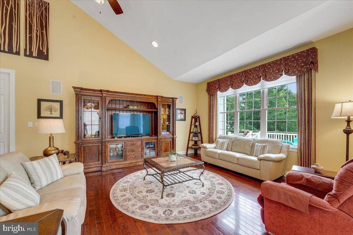 504 Logan Road photo 15