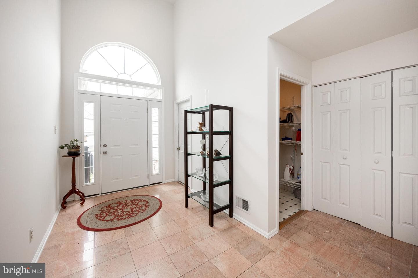 16 Longcross Road photo 13
