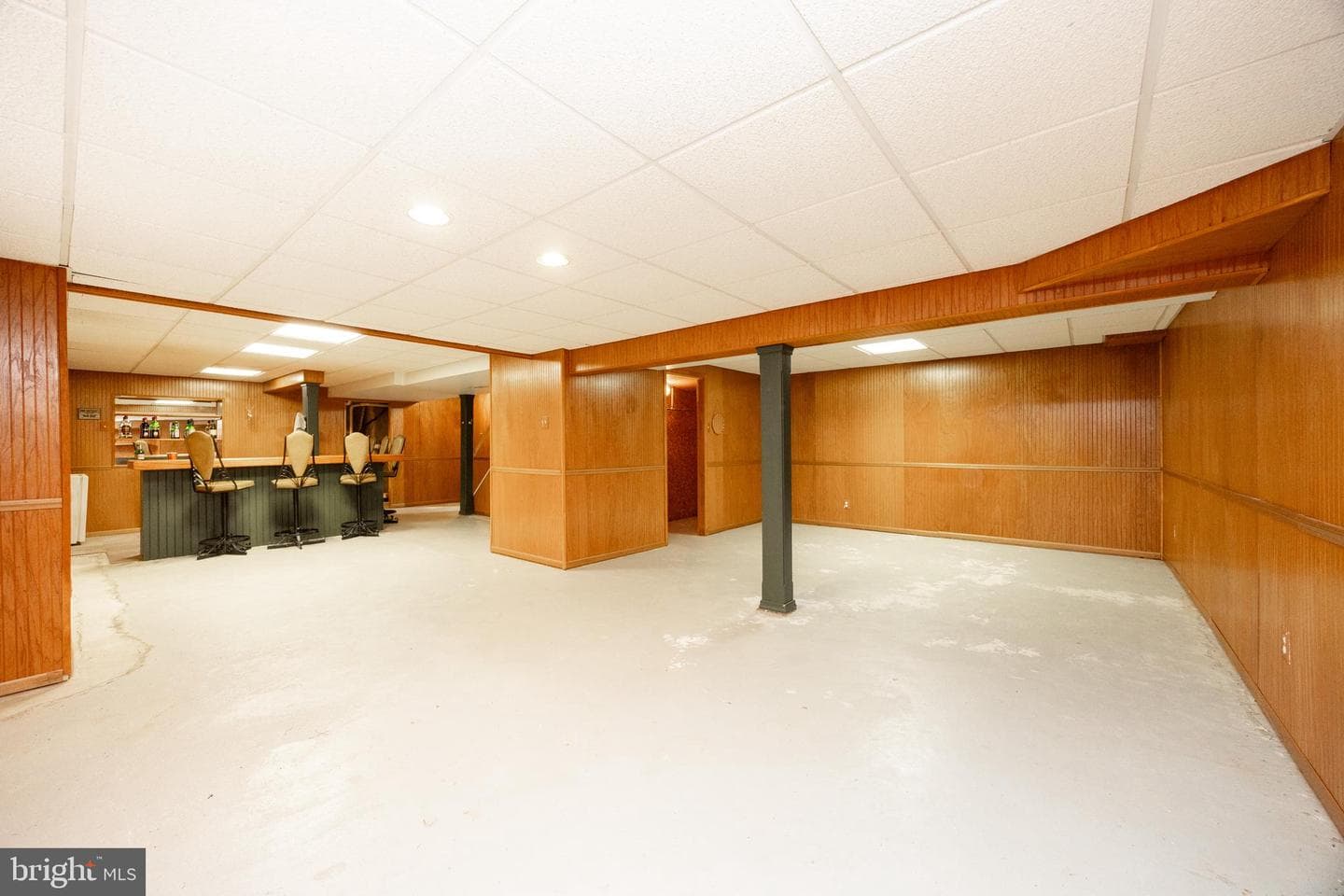 16 Longcross Road photo 42