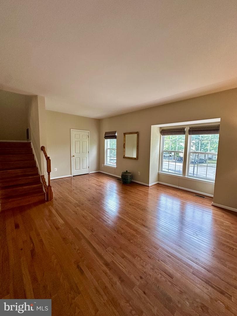301 Devon Court photo 13