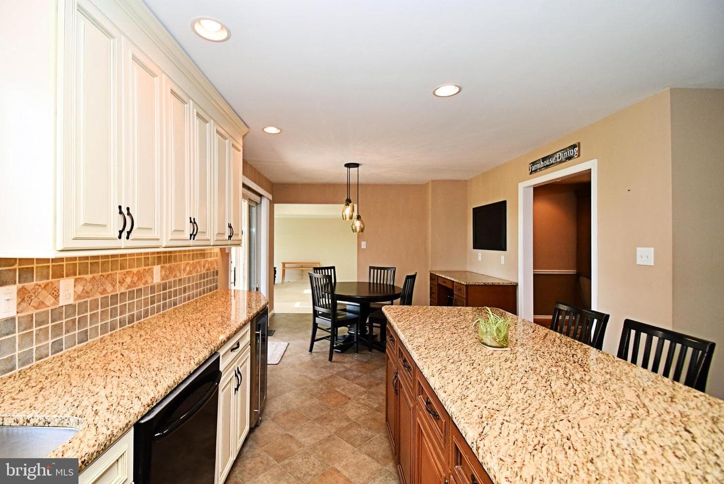 102 Gwynmont Drive photo 15