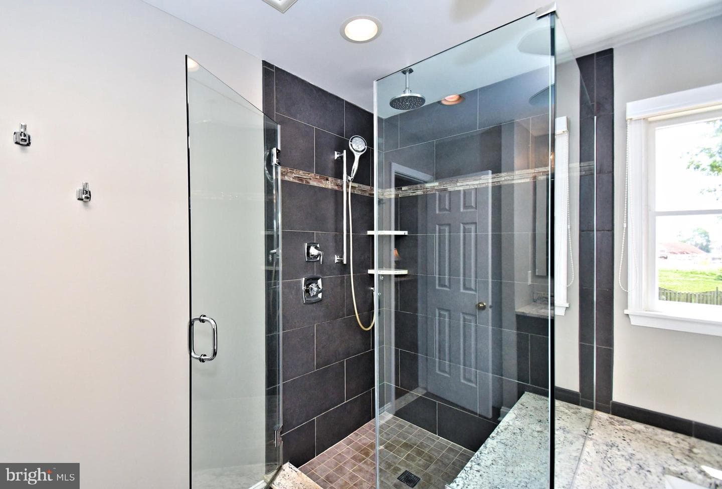102 Gwynmont Drive photo 48