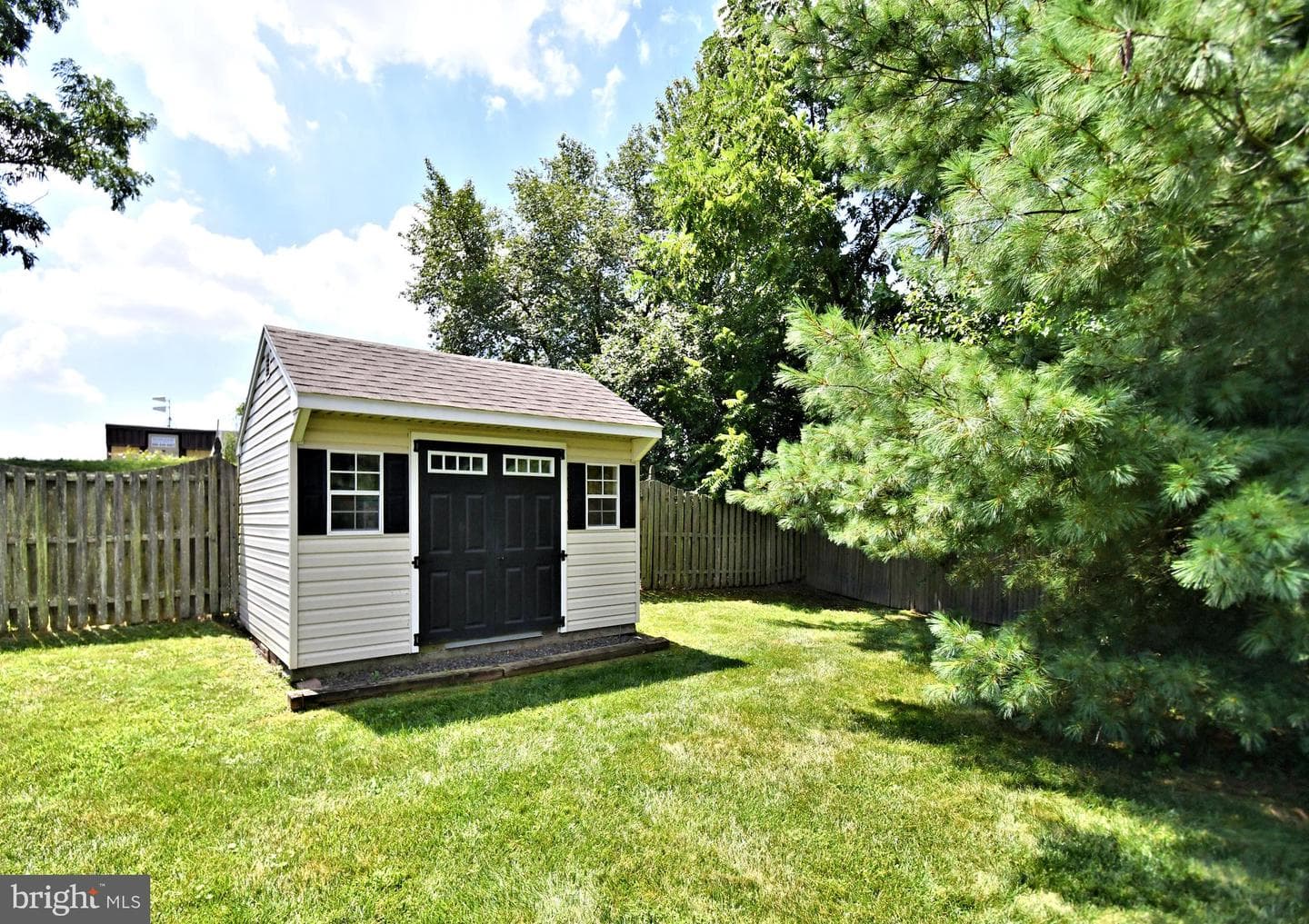 102 Gwynmont Drive photo 72