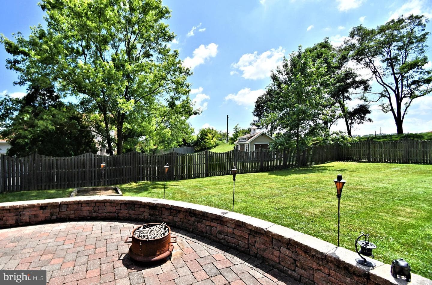 102 Gwynmont Drive photo 75