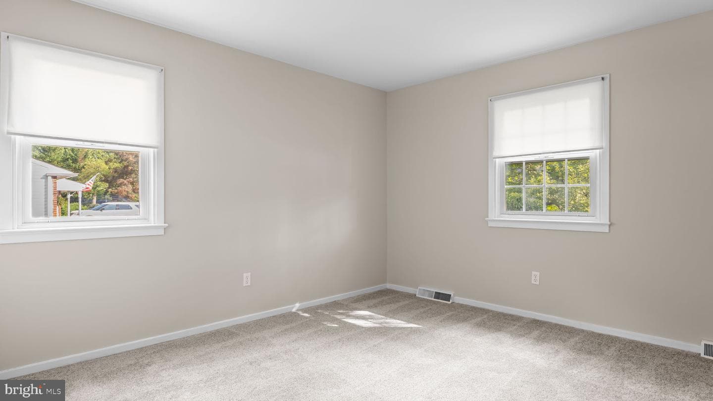 2441 Winding Lane photo 20