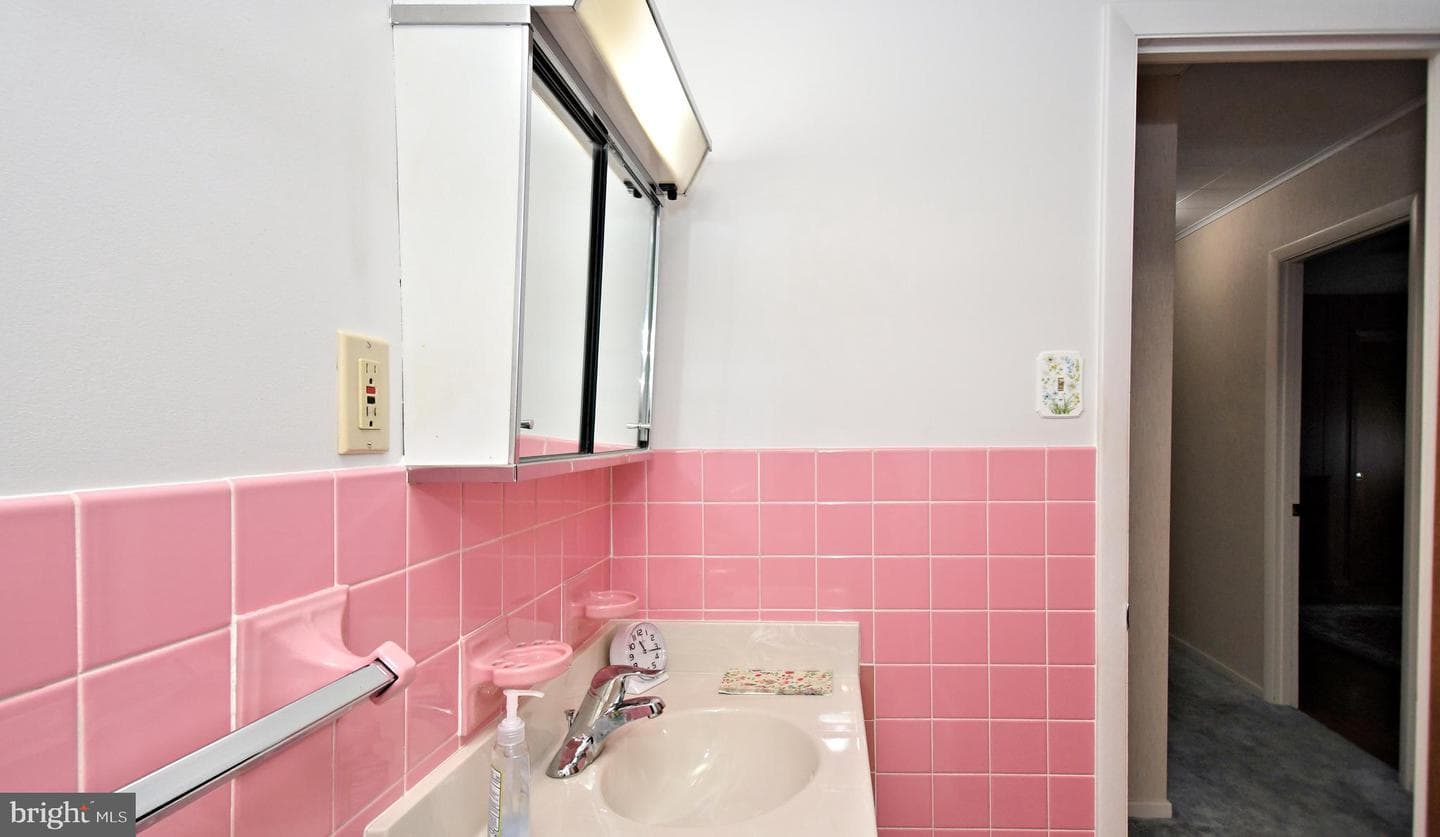 625 Mervine Street photo 32