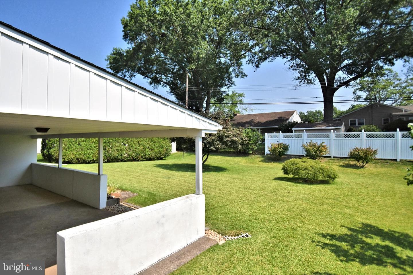 625 Mervine Street photo 48