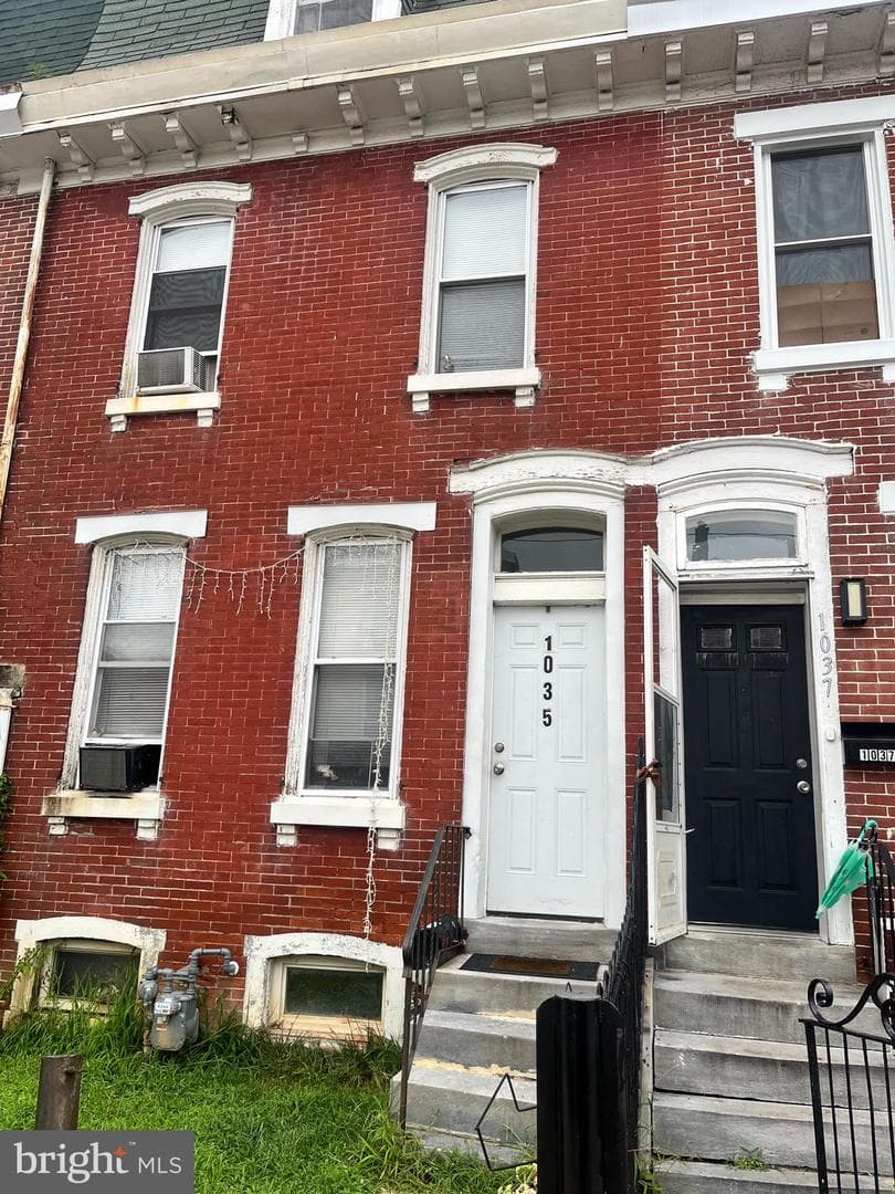 1035 Willow Street photo 2
