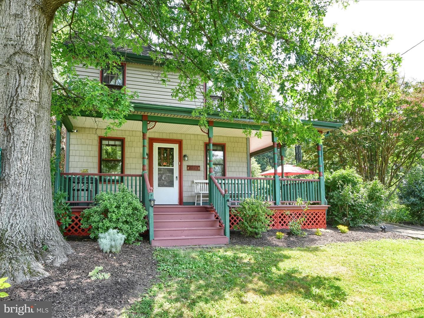 2221 Little Road photo 1