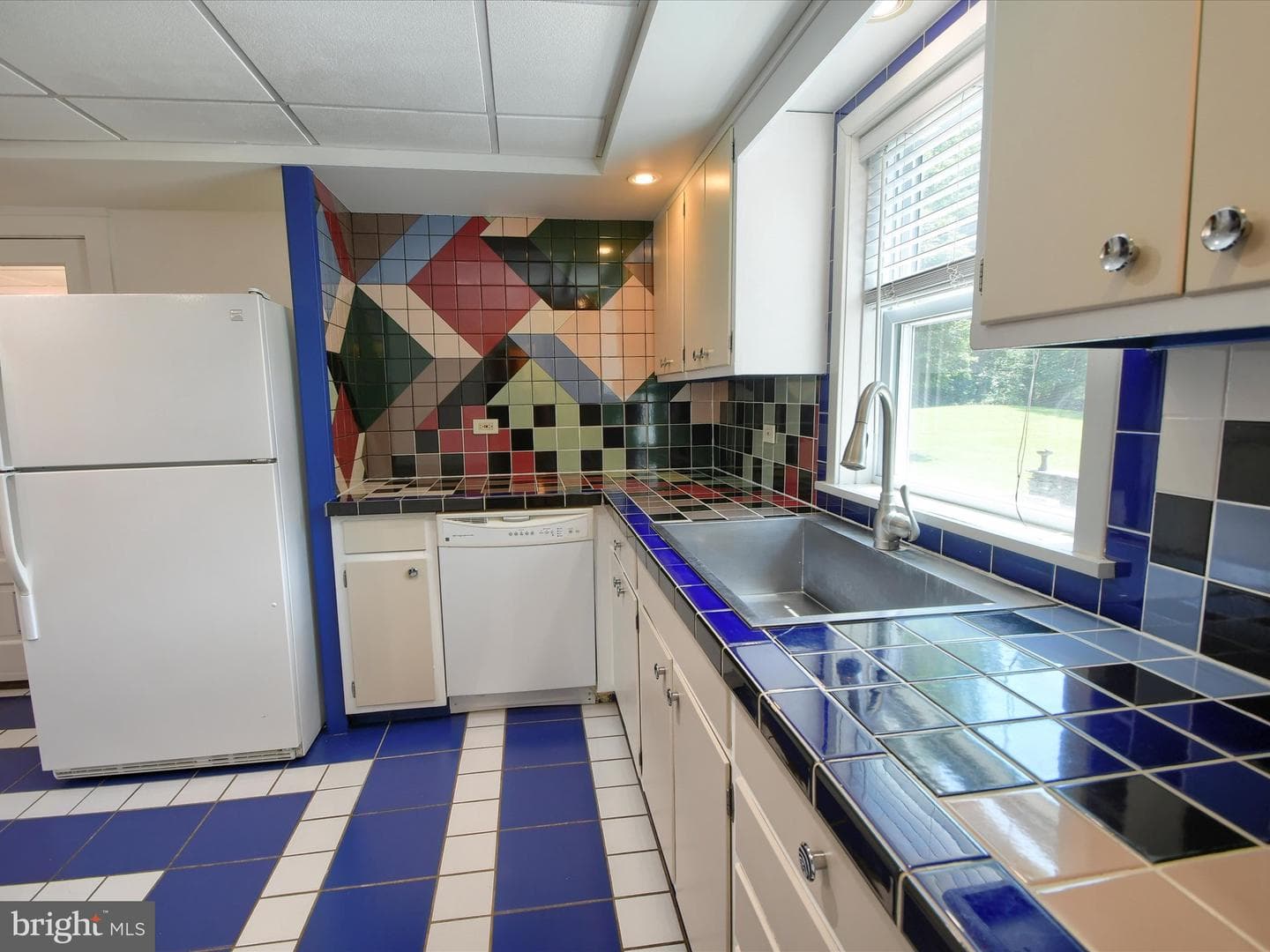 2221 Little Road photo 20