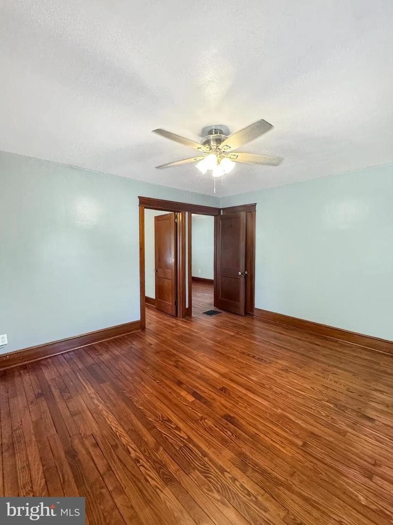 2209 N Pleasantview Road photo 12
