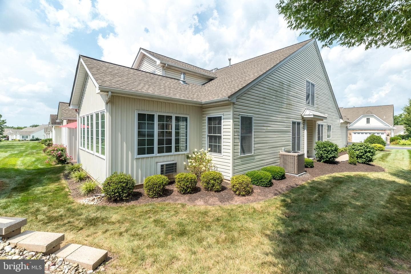 308 Melbourne Way photo 37