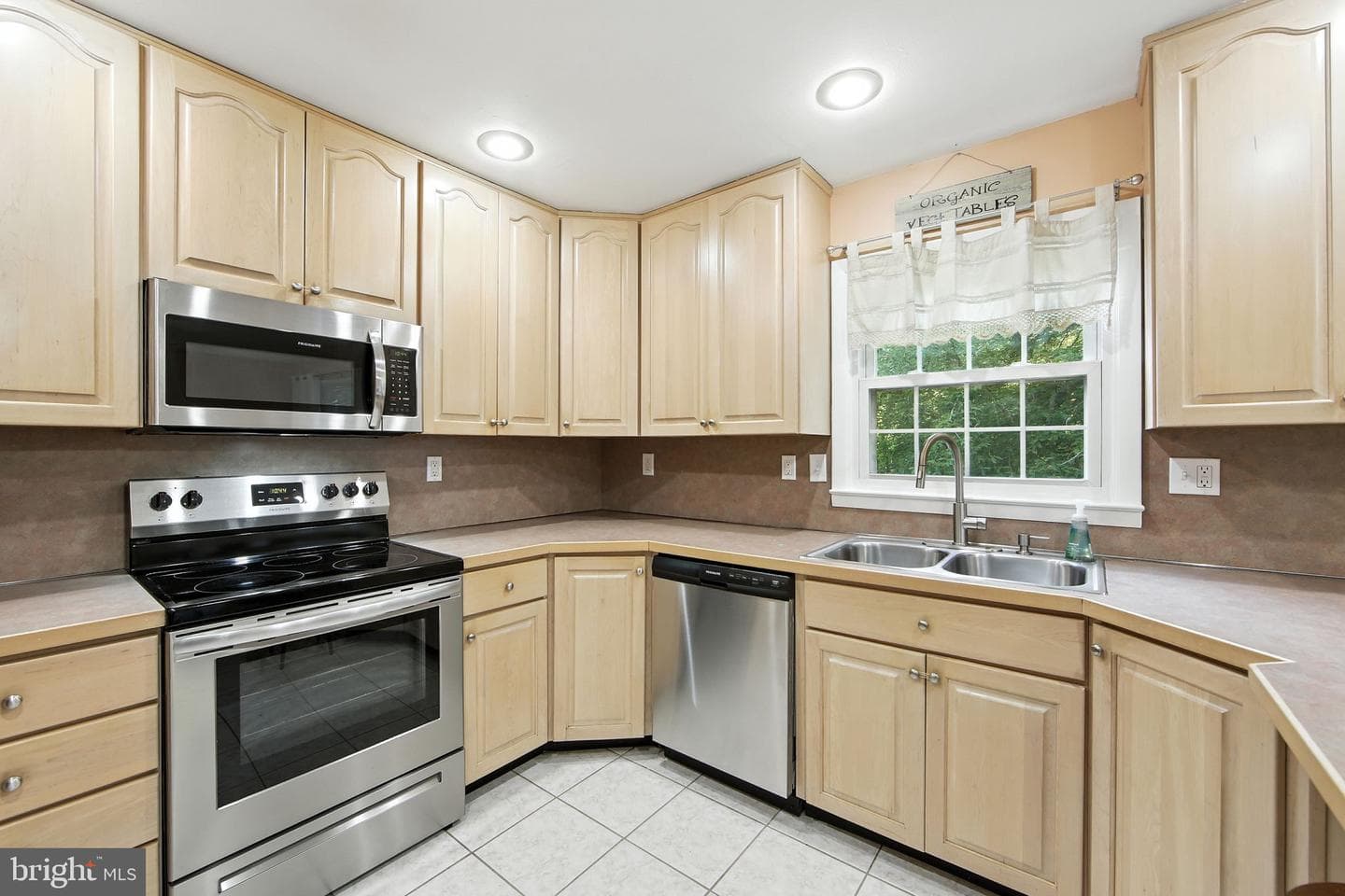 812 Mennonite Road photo 13