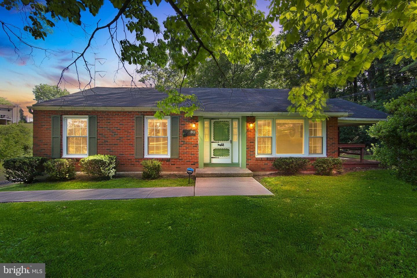 812 Mennonite Road photo 32