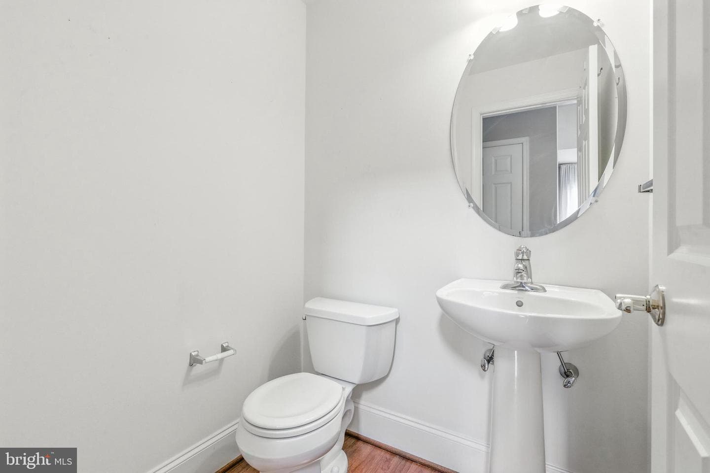 2461 Merri Claude Drive photo 10