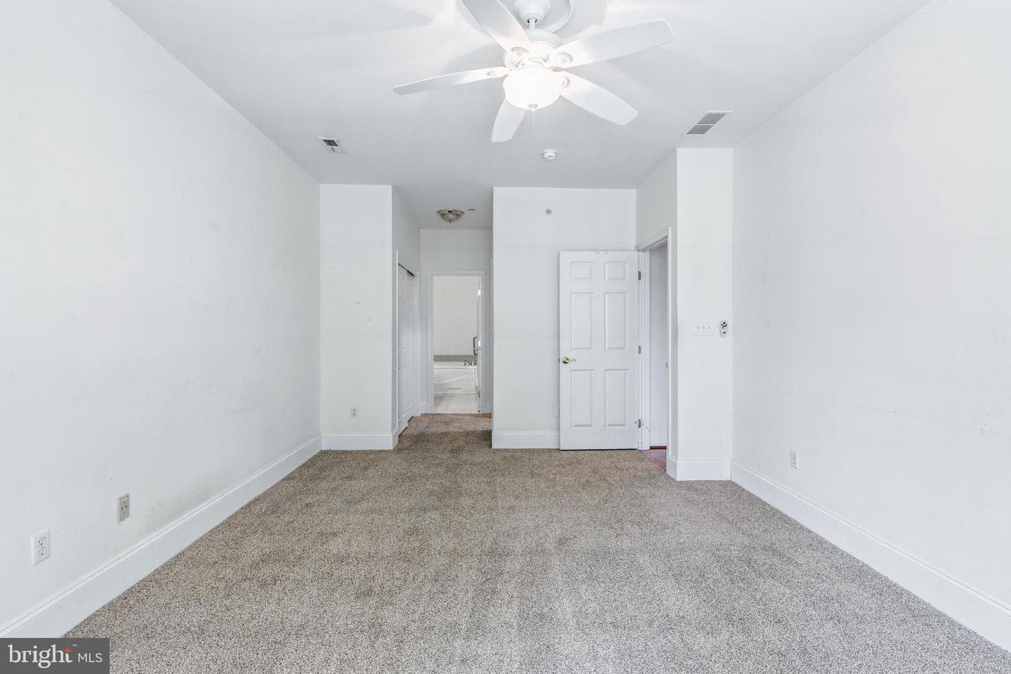 2461 Merri Claude Drive photo 12