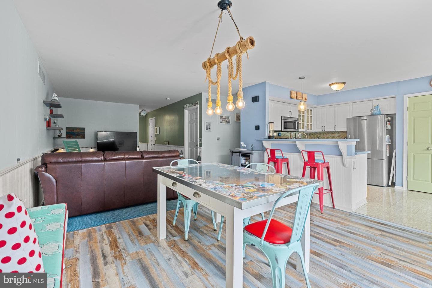 640 New Market Drive photo 11