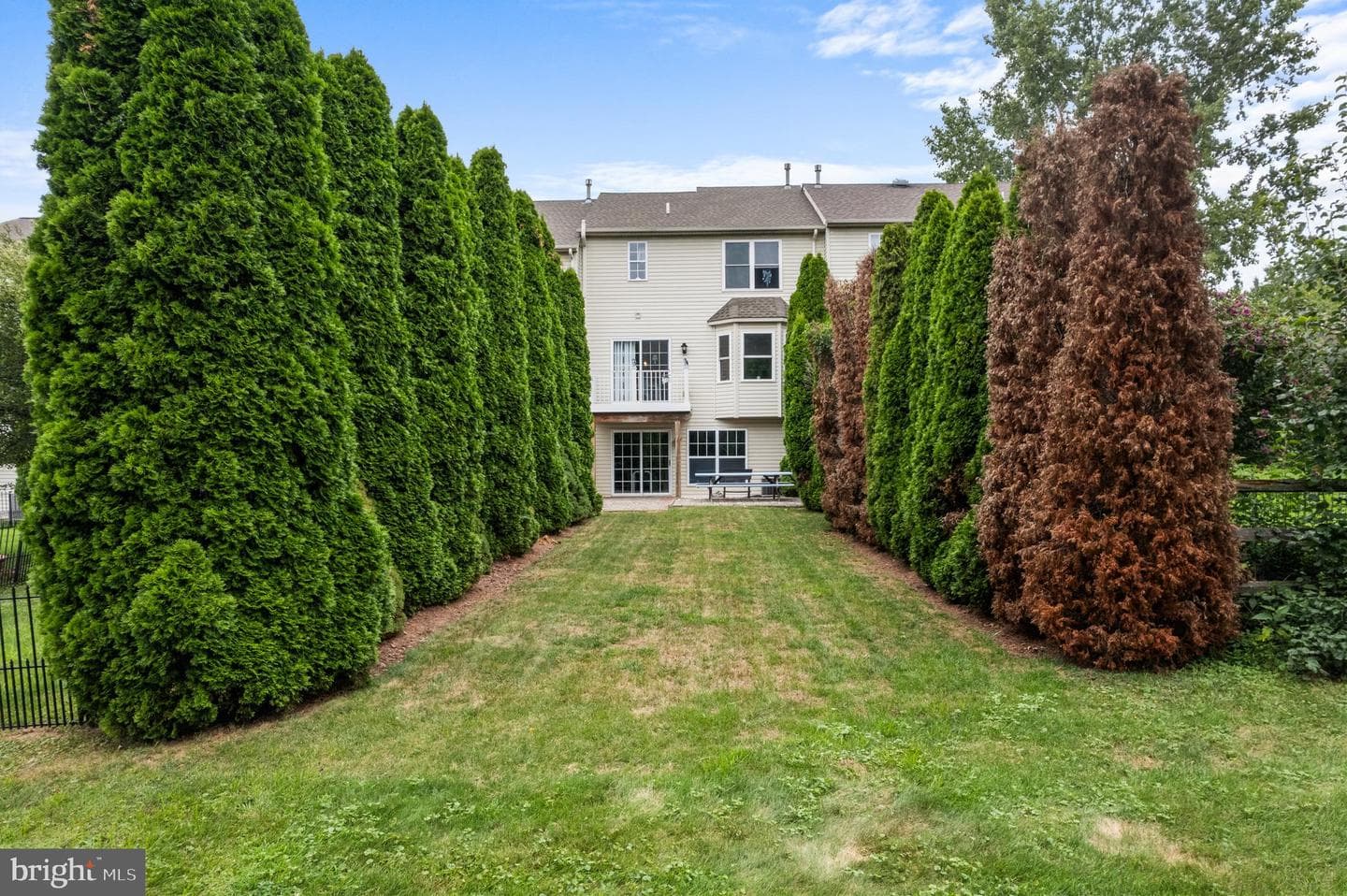 640 New Market Drive photo 33