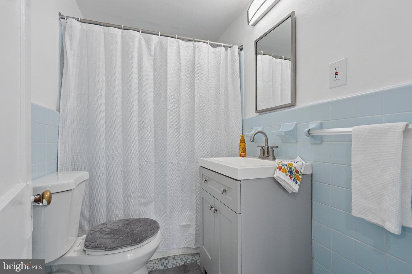 2551 Brookdale Avenue photo 8