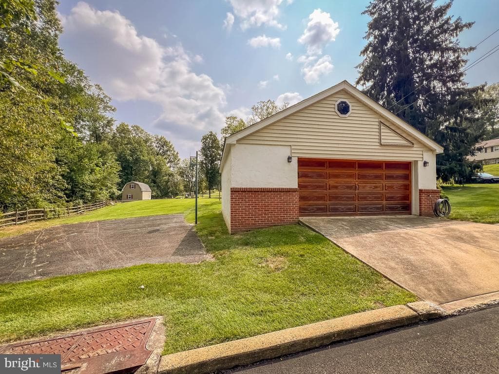 4295 Minnie Lane photo 53