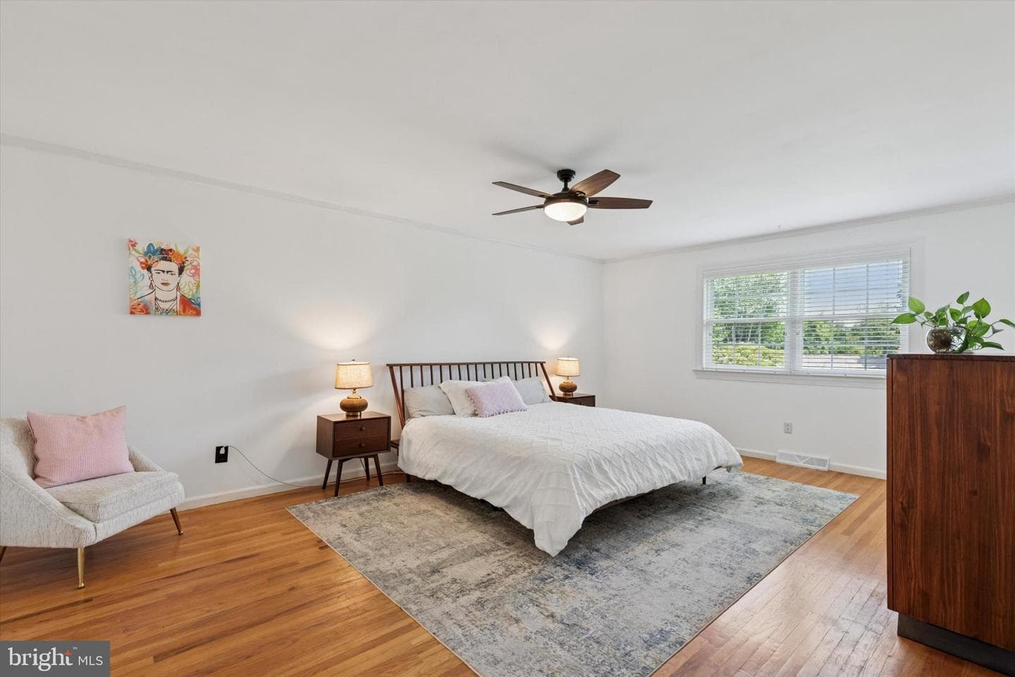 7810 Cobden Road photo 18