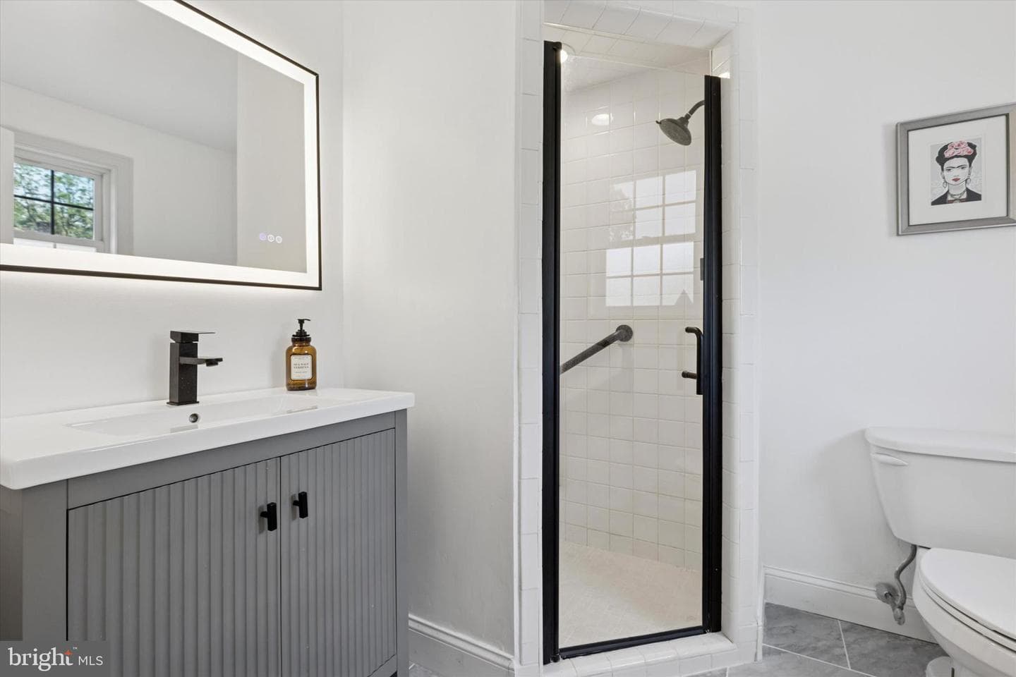 7810 Cobden Road photo 20