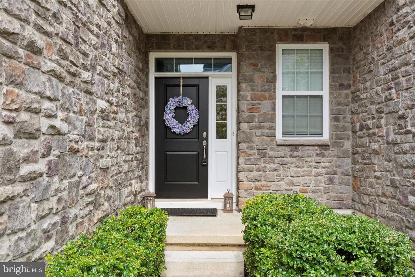 2150 Julia Drive photo 2