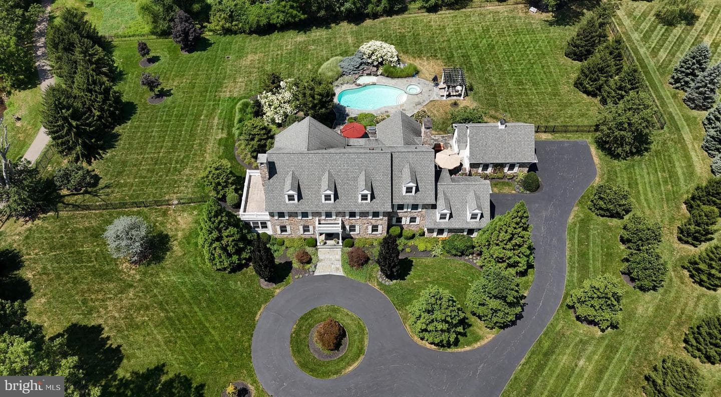 1811 Hollow Road photo 119