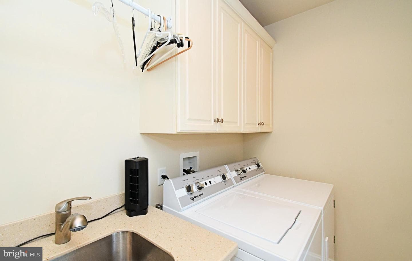 1811 Hollow Road photo 79