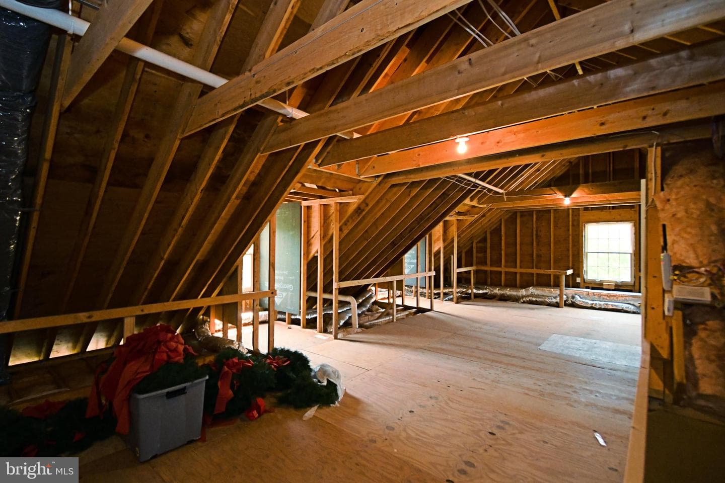 1811 Hollow Road photo 80