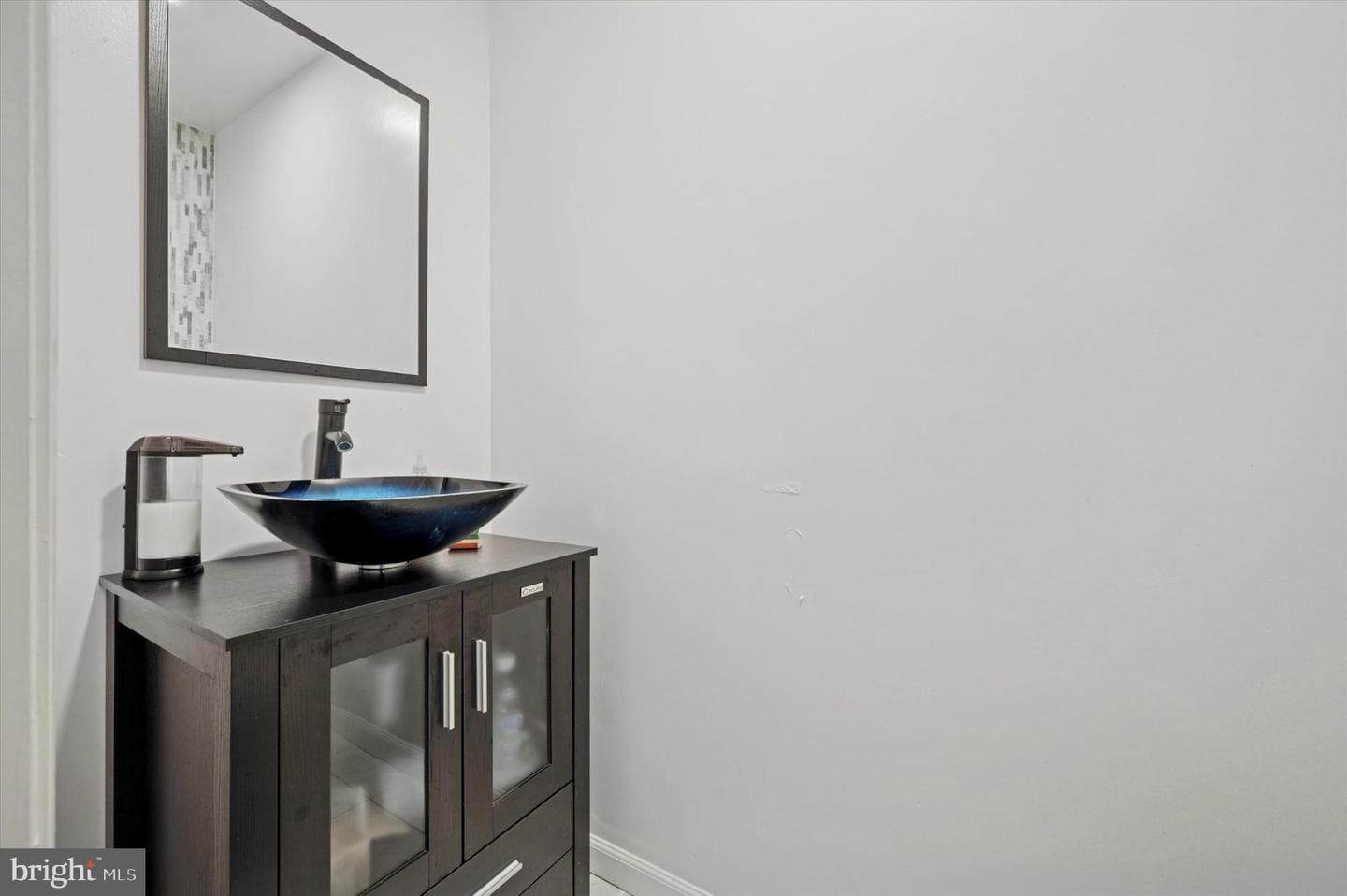 22 White Pine Court photo 12