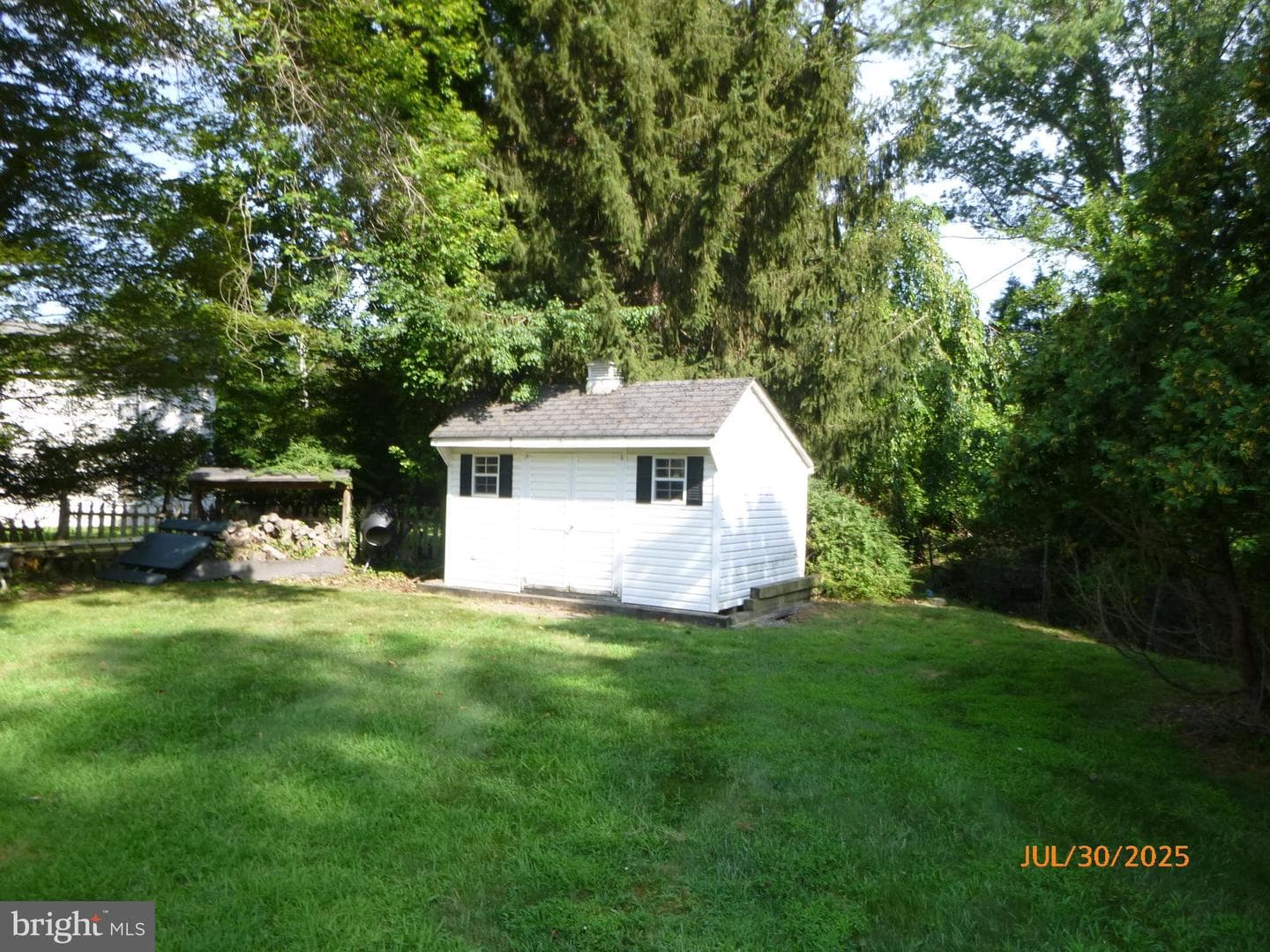 833 Stonybrook Drive photo 6