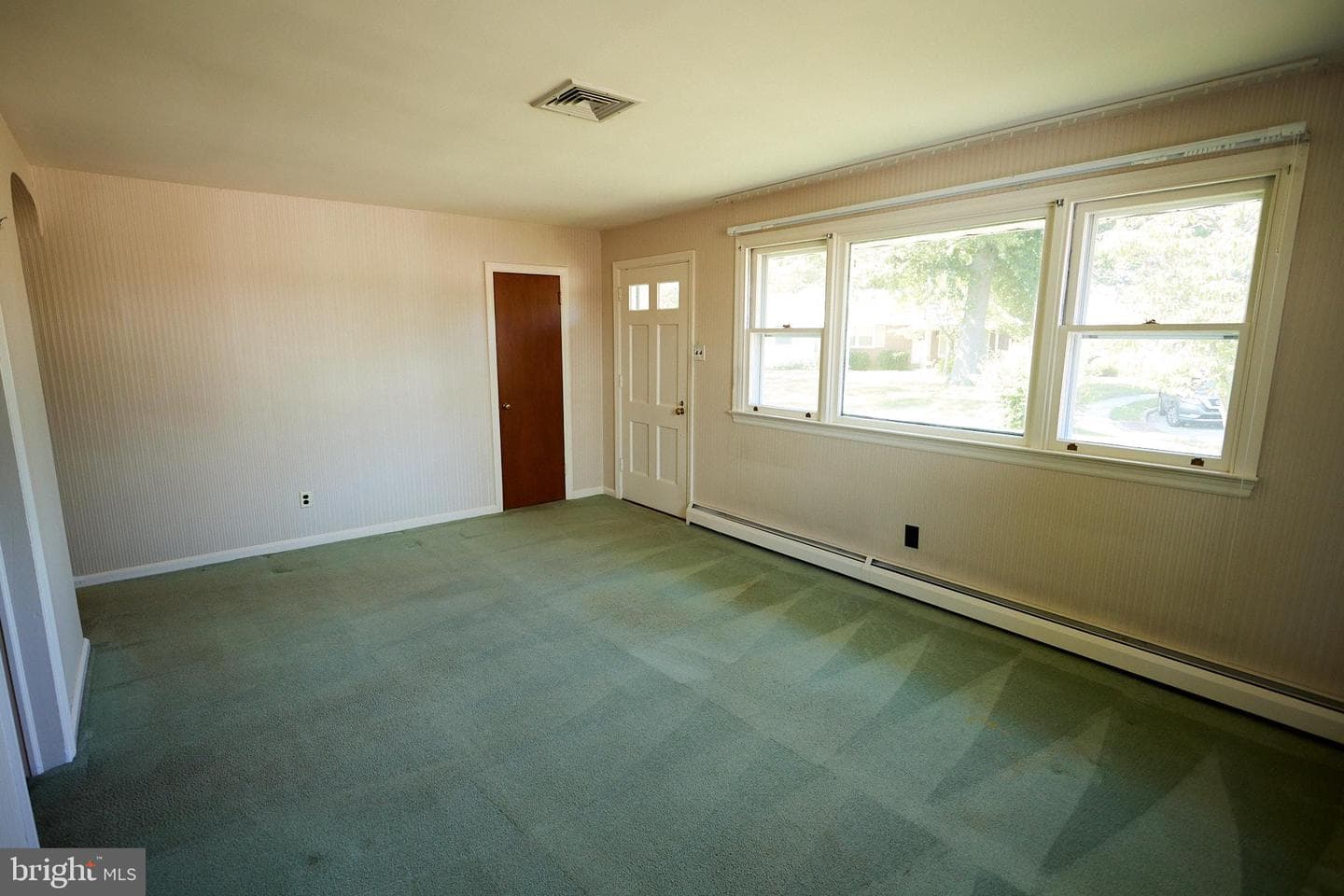 4 Valley View Circle photo 4